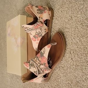 Very G Sparta sandals - size 9